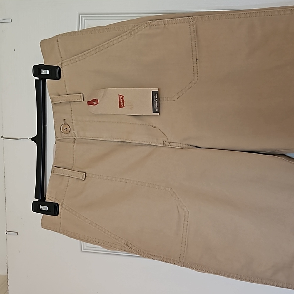 Levi's size 8| W29 L27 khaki - Picture 2 of 10
